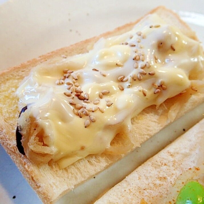 切り干し大根とチーズのトースト